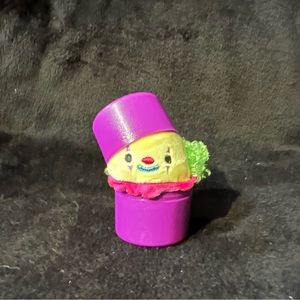Squishmallow Micromallow Resul the Clown